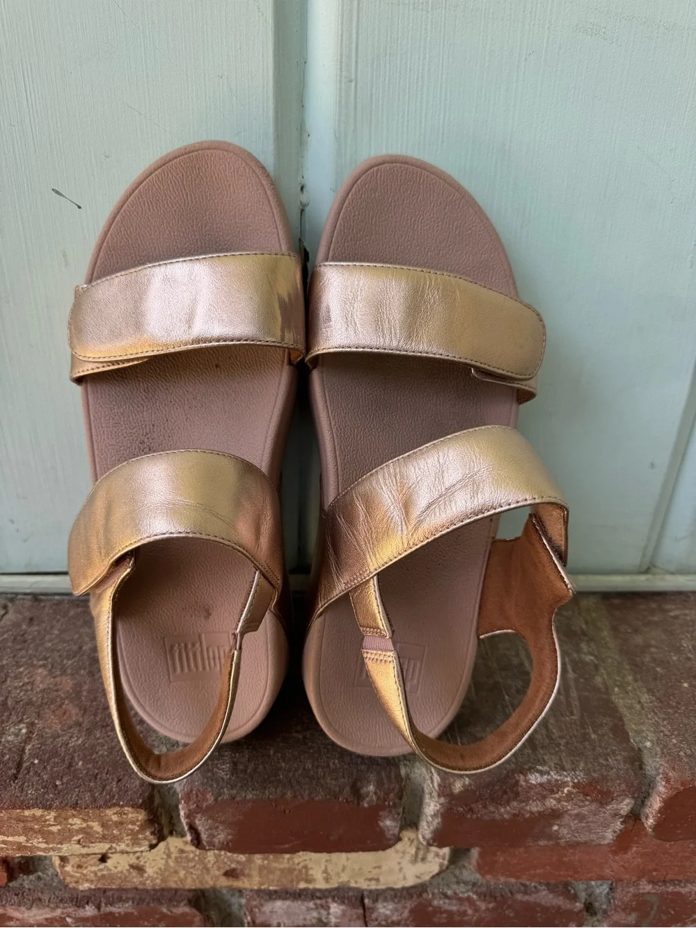 Fitflop Lulu rose gold adjustable sandals size 8 leather comfort shoes
